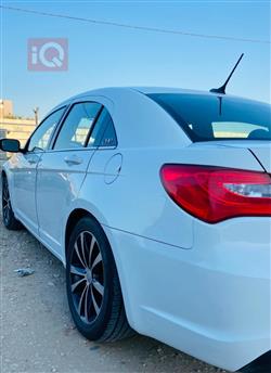 كرايسلر 200